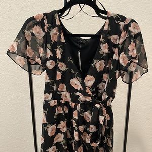 NEW Long floral wrap dress with sleeves